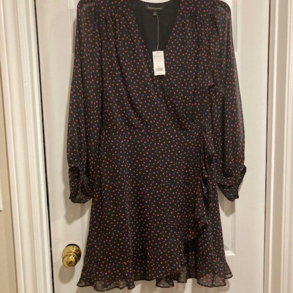 Banana Republic Dresses & Skirts - 🌟 Host Pick 🌟 NWT - Banana Republic Passport Ruffle Hearts Wrap Dress - Sz 14